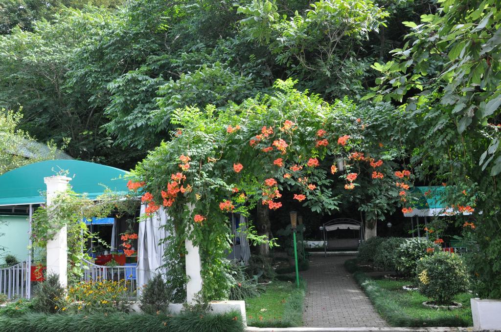 Hotel Captain Gonio Exterior photo