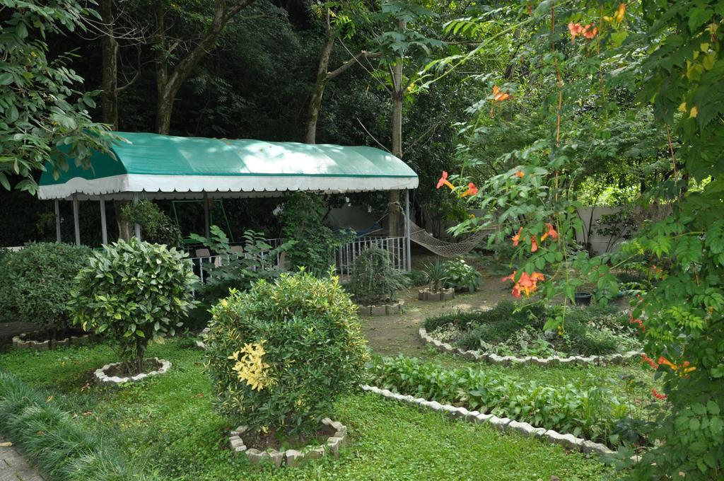 Hotel Captain Gonio Exterior photo