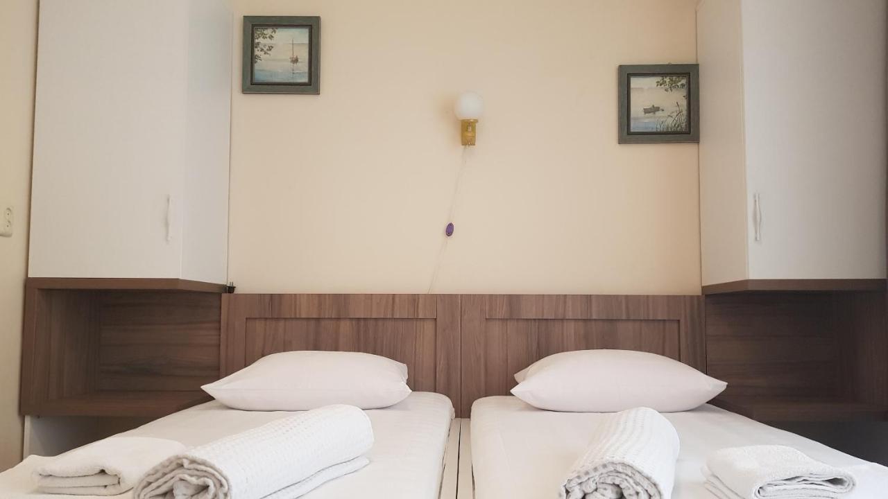 Hotel Captain Gonio Exterior photo
